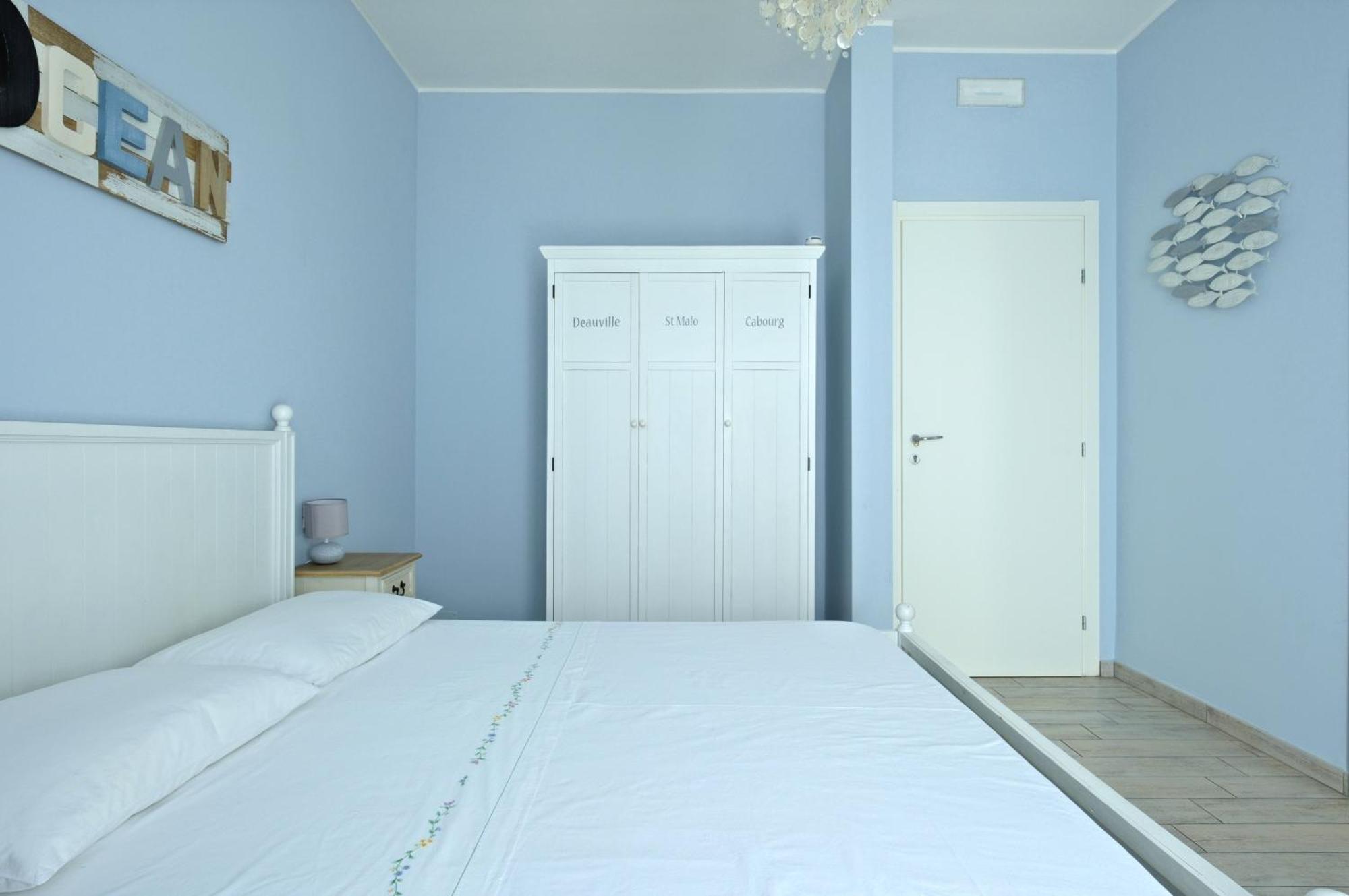 Alla Scaletta - Stanze Con Bagno Privato E Wifi A Pochi Passi Dal Duomo Mirandola Exterior photo